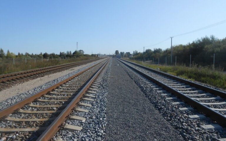 cargo transportation by rail