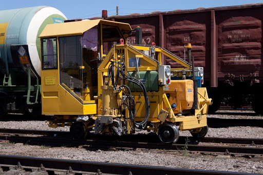 Ремонтируем железнодорожный путь