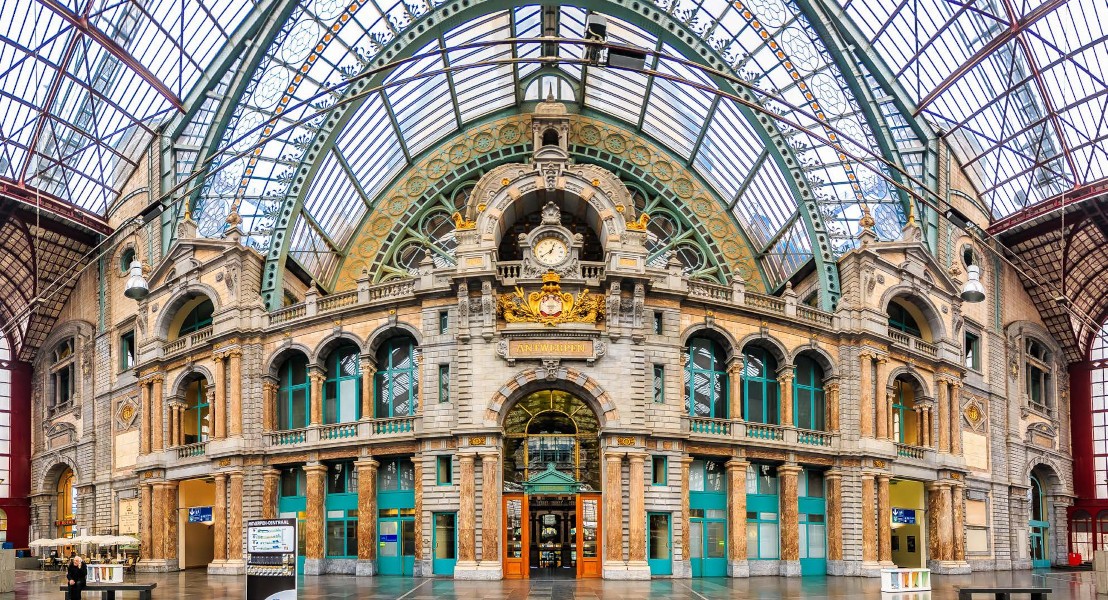 залізничний вокзал