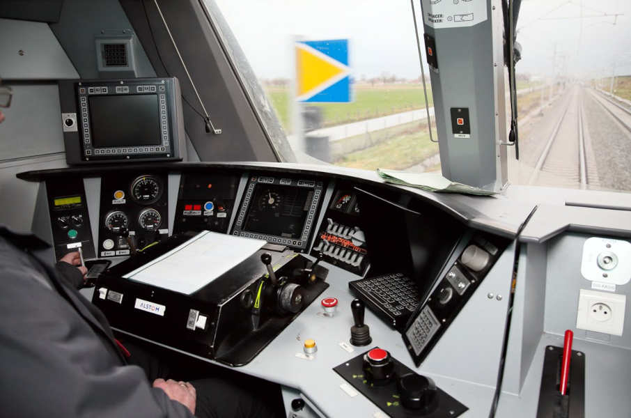 оснащена системою ETCS