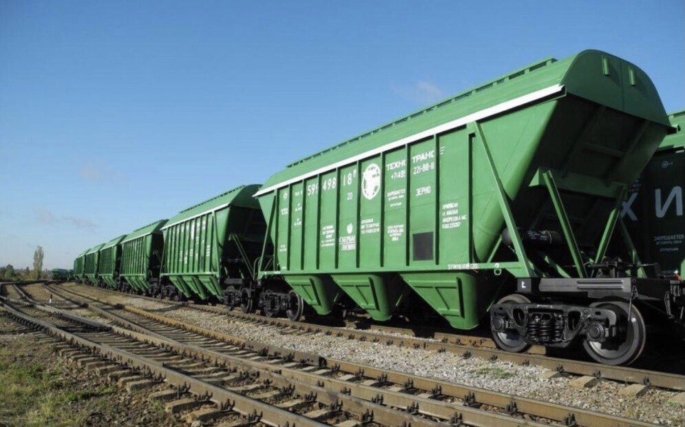 KVSZ produced 90 freight cars in April