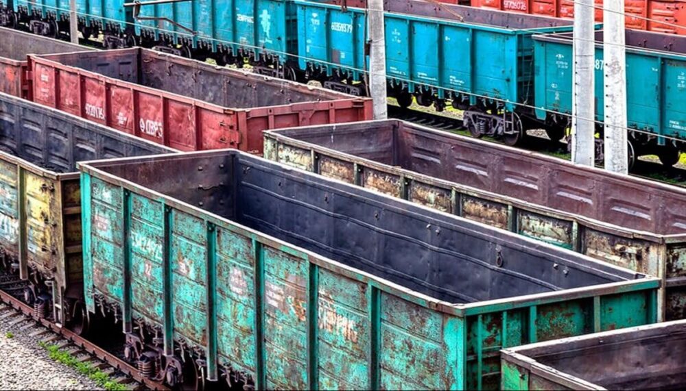 вагонов с просроченным сроком эксплуатации