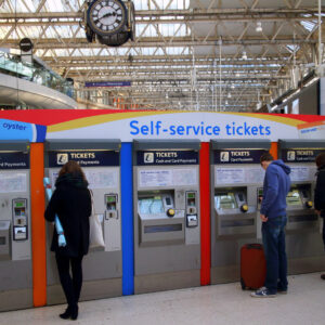 железнодорожную компанию