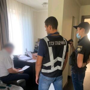 Чиновники железной дороги присвоили