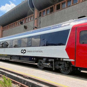 закупить партію електропоїздів