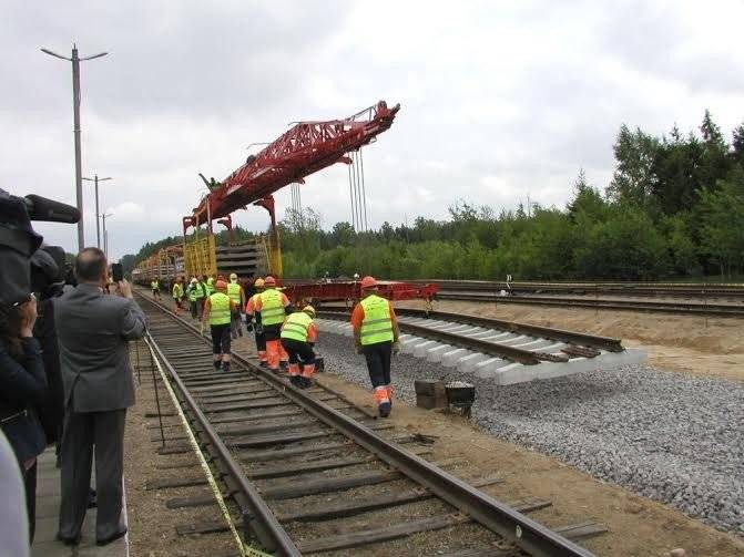 модернизирует жд станции