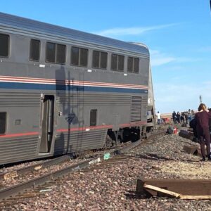 схода пассажирского поезда