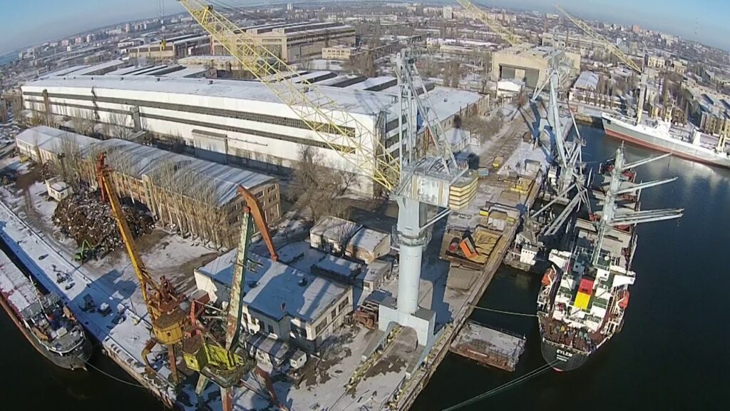 построит железнодорожную станцию