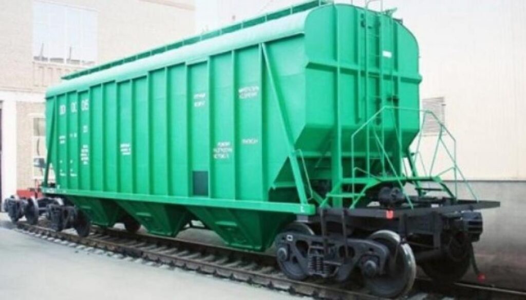 изготовил вагоны