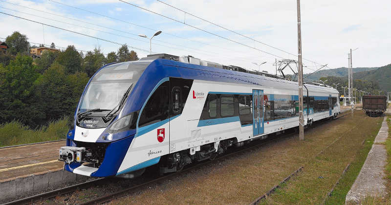 отримало електропоїзди