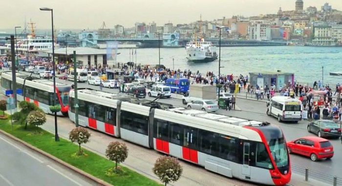 У метрополітені