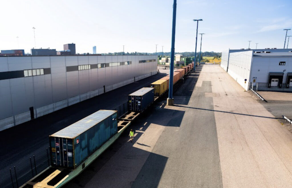 залізничного оператора