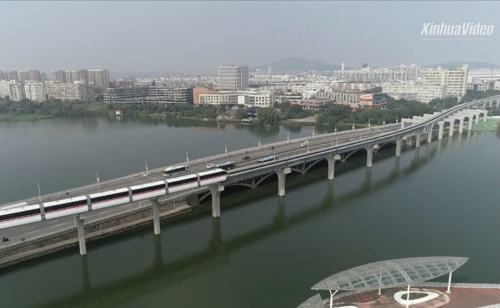 беспилотная линия монорельса