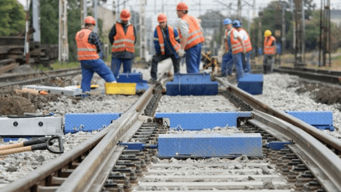 на железной дороге