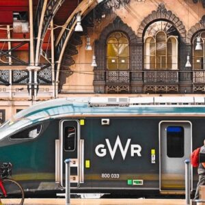 поїзда з потрійним комбінованим приводом