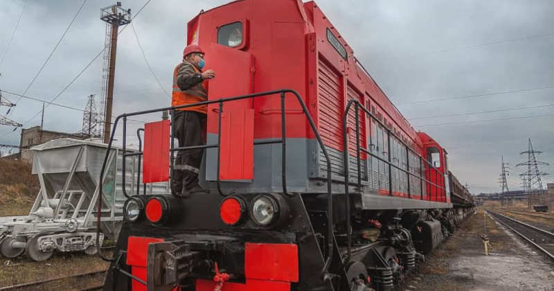 відремонтувала тепловоз ТЕМ-2УМ