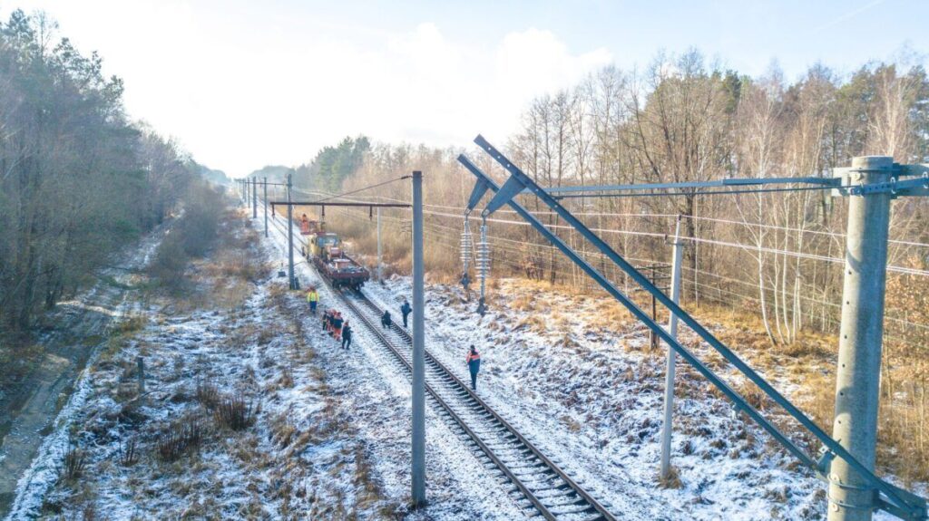 монтаж контактной сети