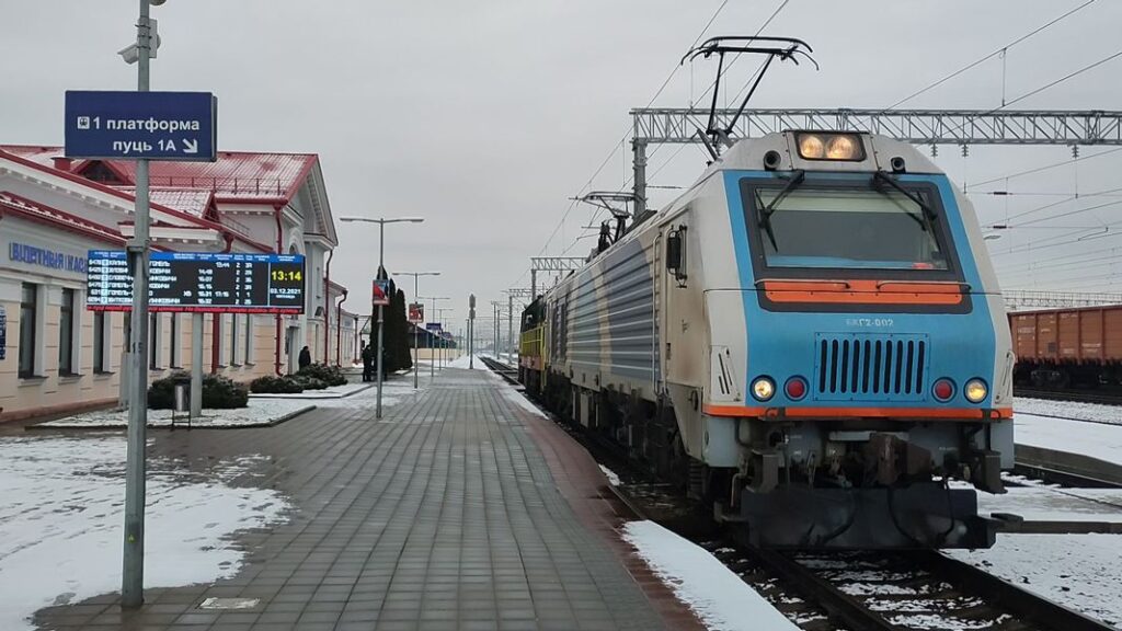Электровоз БКГ2 new railway section in Belarus