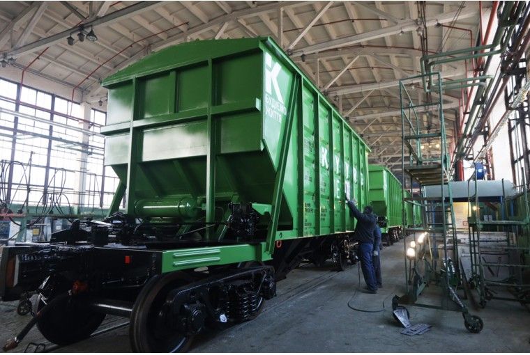 украинские вагоностроители построили