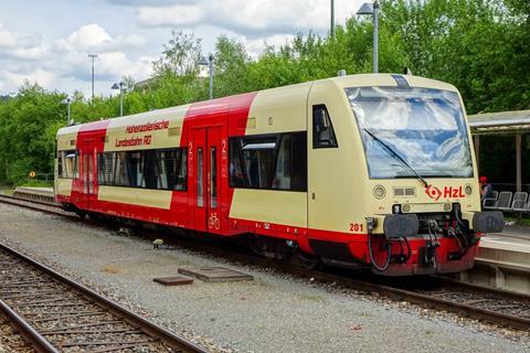 отремонтирует вагоны