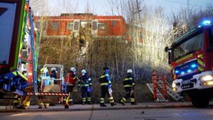 зіткнулися два пасажирські потяги