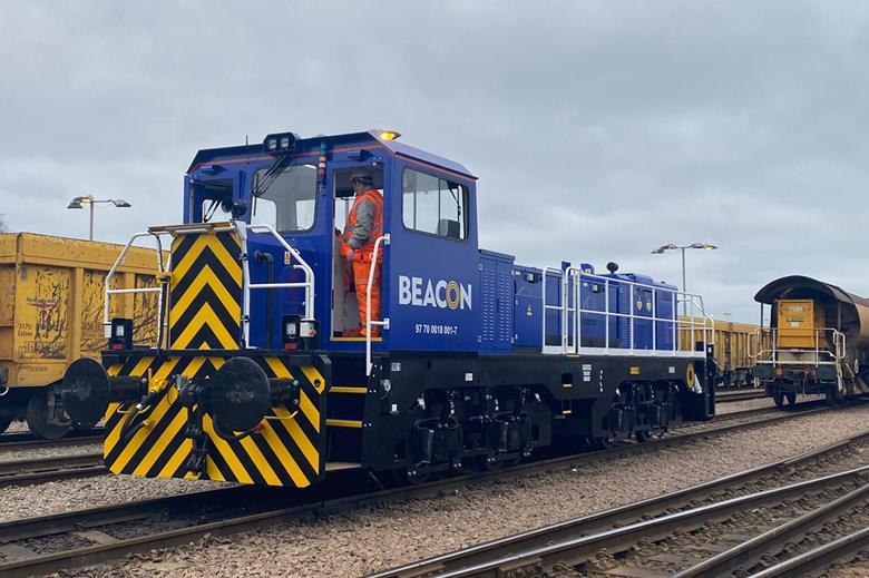 дизель-акумуляторний гібридний локомотив