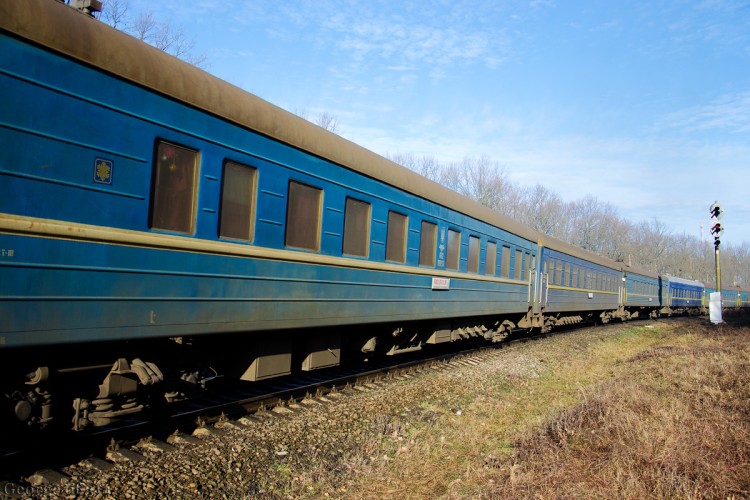 парк пассажирских вагонов УЗ