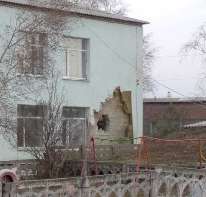 попала под обстрел