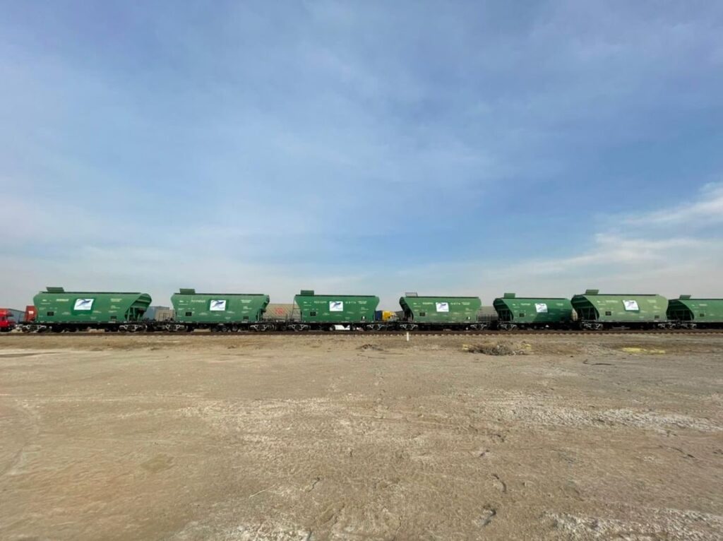 purchasing freight wagons