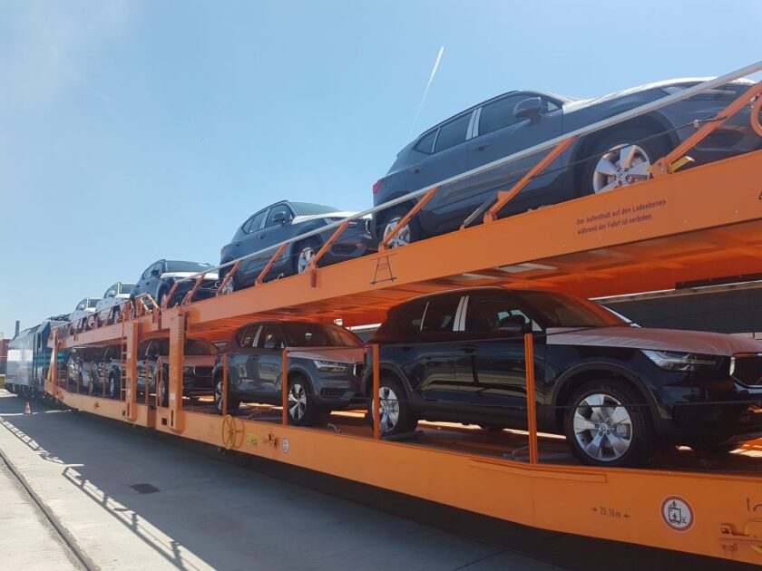 клиентами железнодорожных перевозок