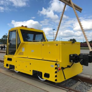 замовила акумуляторний локомотив