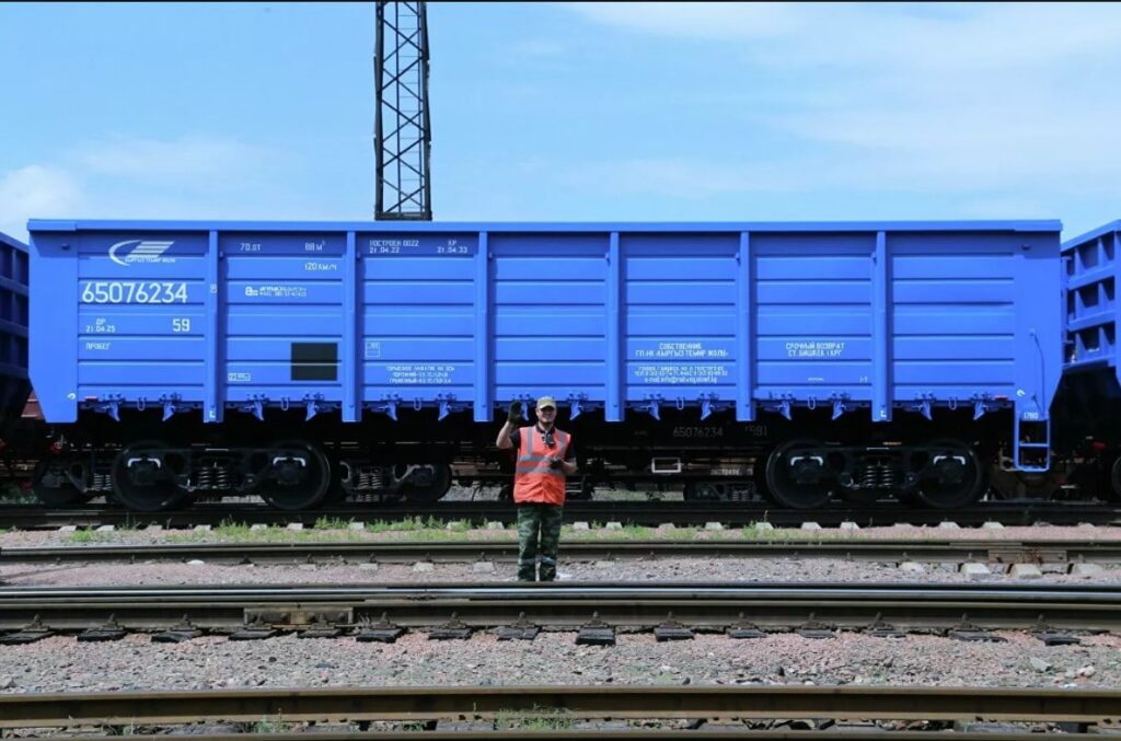 Закупил полувагоны