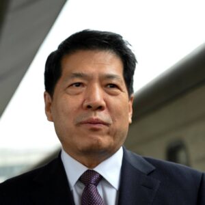 по железной дороге