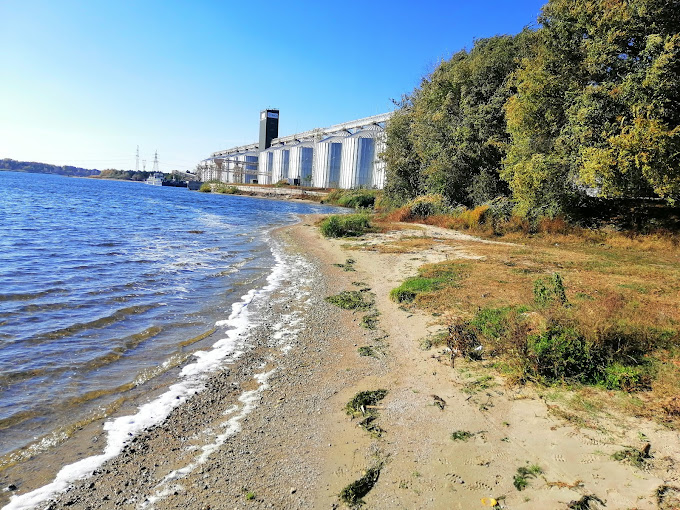 The destruction of the Kakhovka Hydroelectric Power Station (GES) will lead to the flooding of the elevators