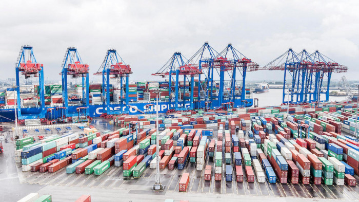 участь у гамбурзькому контейнерному терміналі