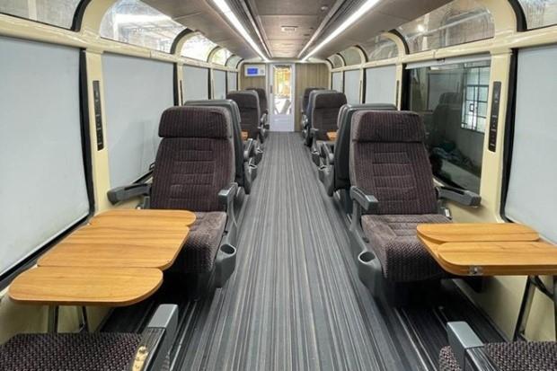 панорамних вагонів