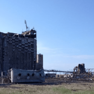 возле железнодорожной станции