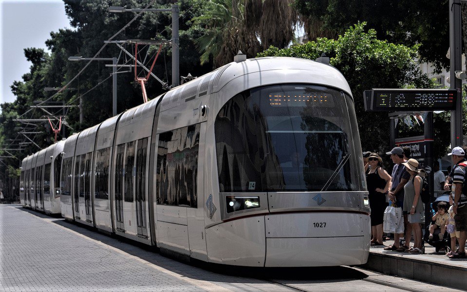 Трамвайна лінія