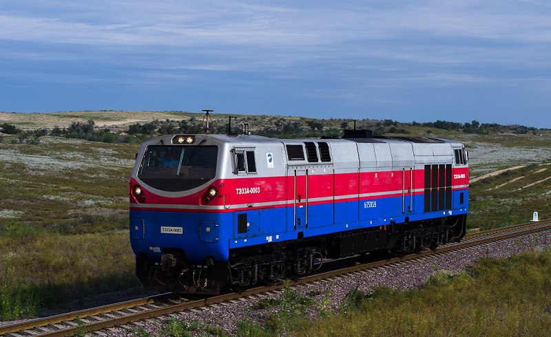 вантажних локомотива