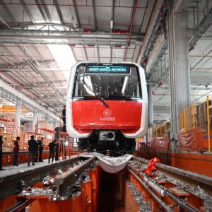 Первый турецкий беспилотный метро поезд