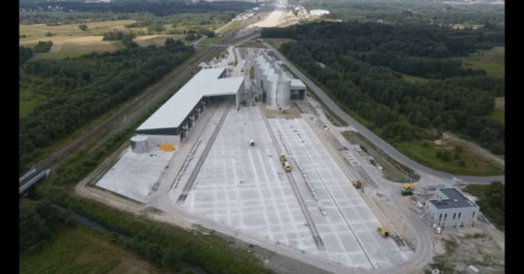Poland Opens Terminal with Broad and Narrow Gauges.