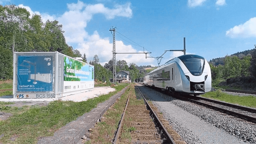 Charging Contact-Accumulator Trains