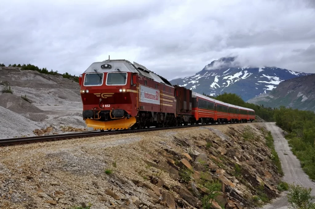 Battery-Powered Locomotives to be Deployed on Norland Line Railway