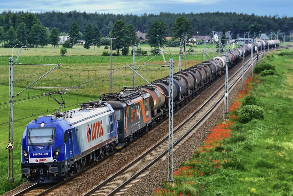 to Lease Locomotives