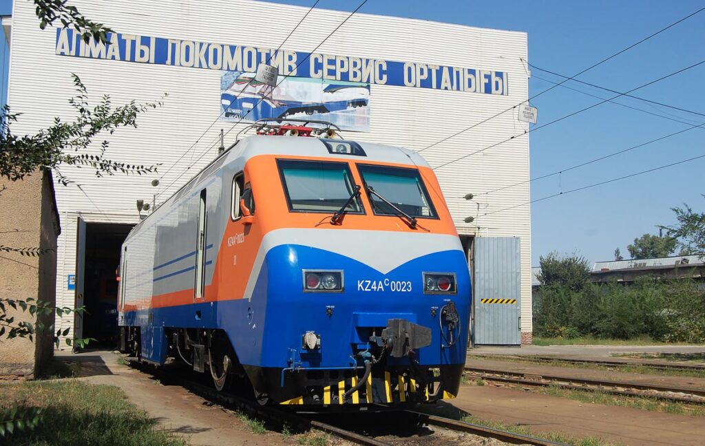 mainline and shunting locomotives