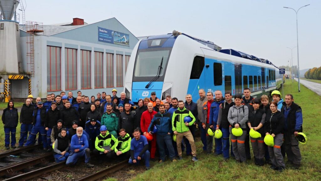 Skoda Group has delivered the first electric train produced in Šumperk