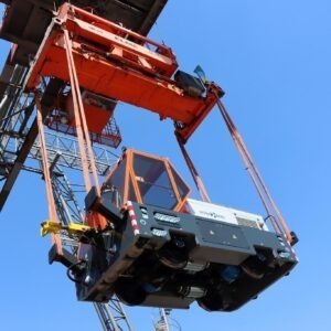 Battery shunting locomotive