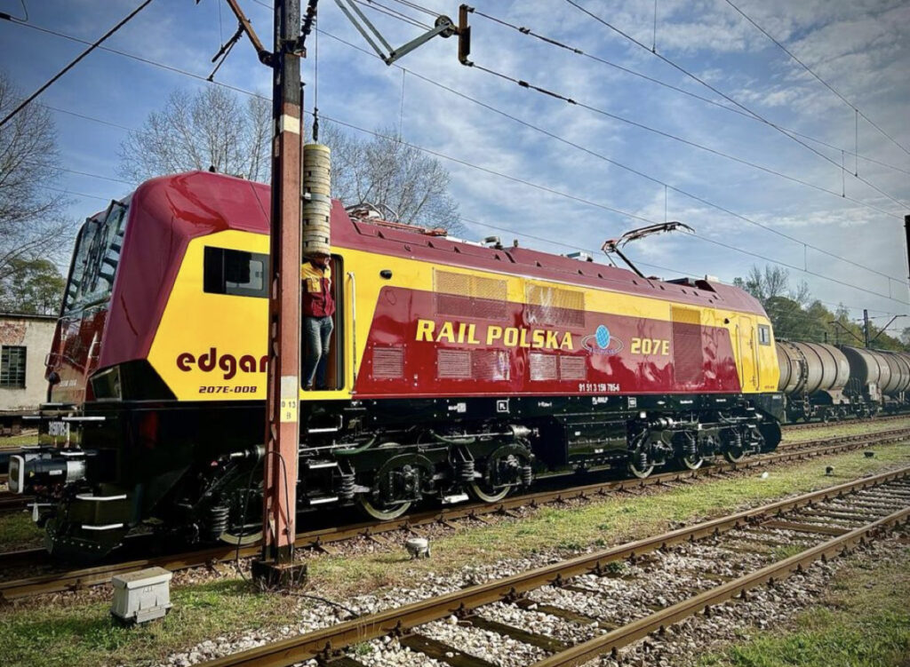 Beacon Rail receives another 207E locomotive