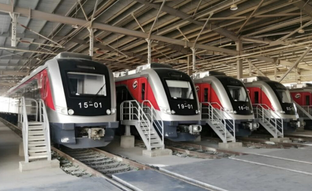 Начата эксплуатация новых станций метрополитена