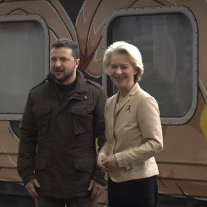 Привітання Президента України з Днем працівників і працівниць нашої залізниці!